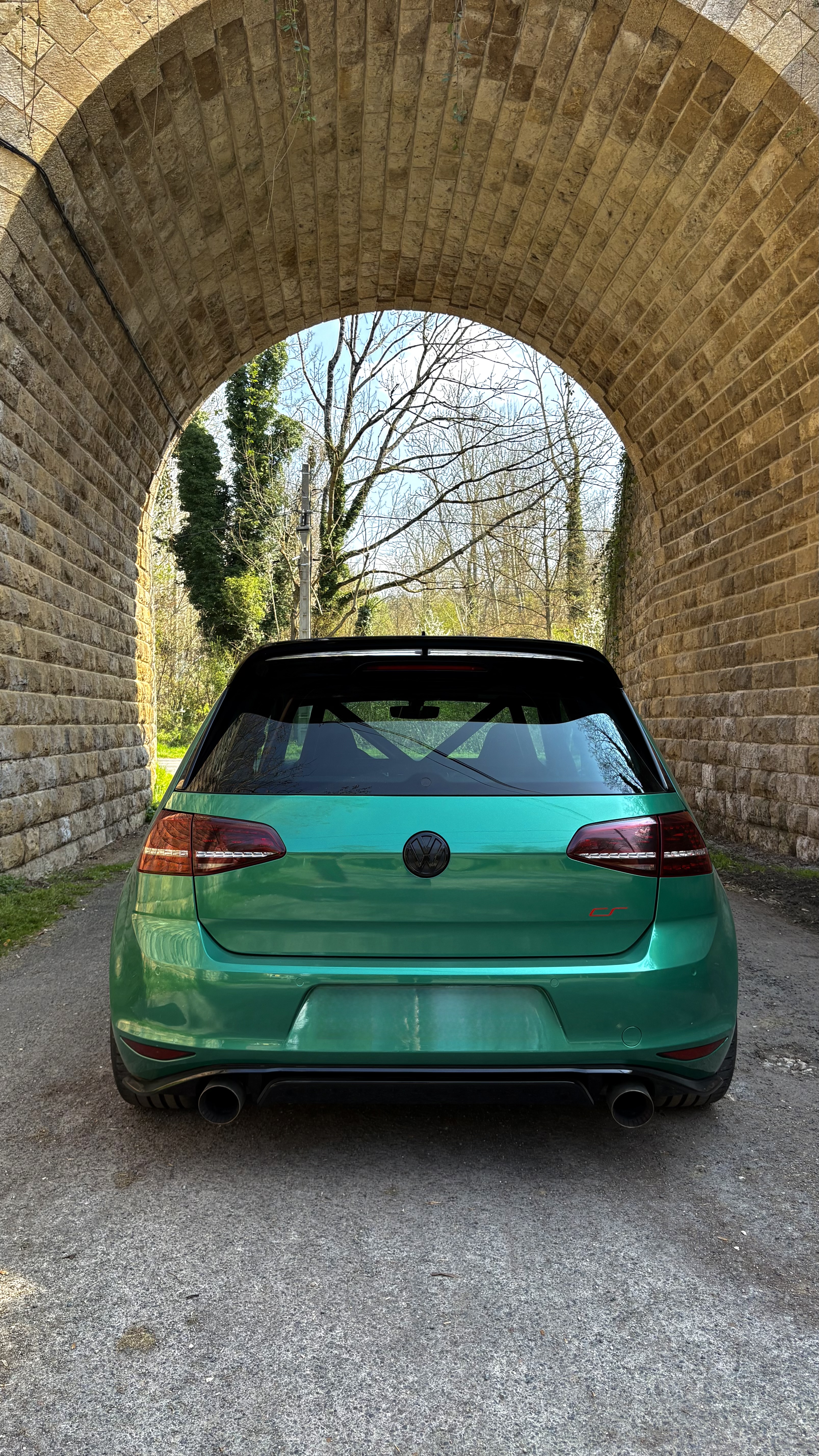 Ravoony Plus Gloss Paint Metallic Isle Of Man Green Car Vinyl Wrap review 4
