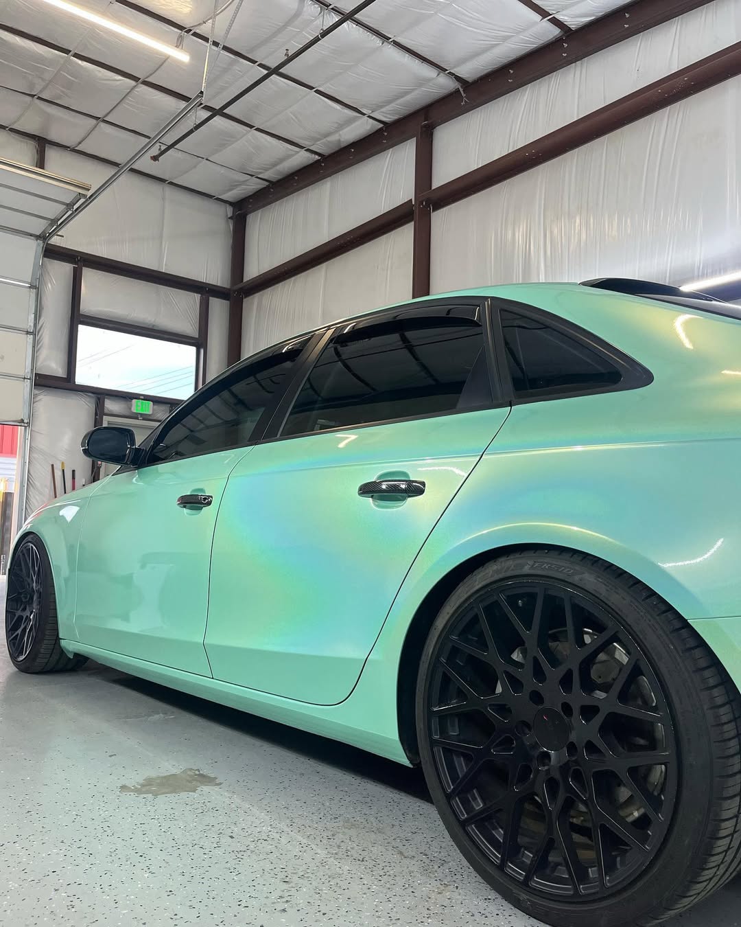   Ravoony Plus Glossy Laser Tiffany Car Vinyl Wrap review amy vhe 03