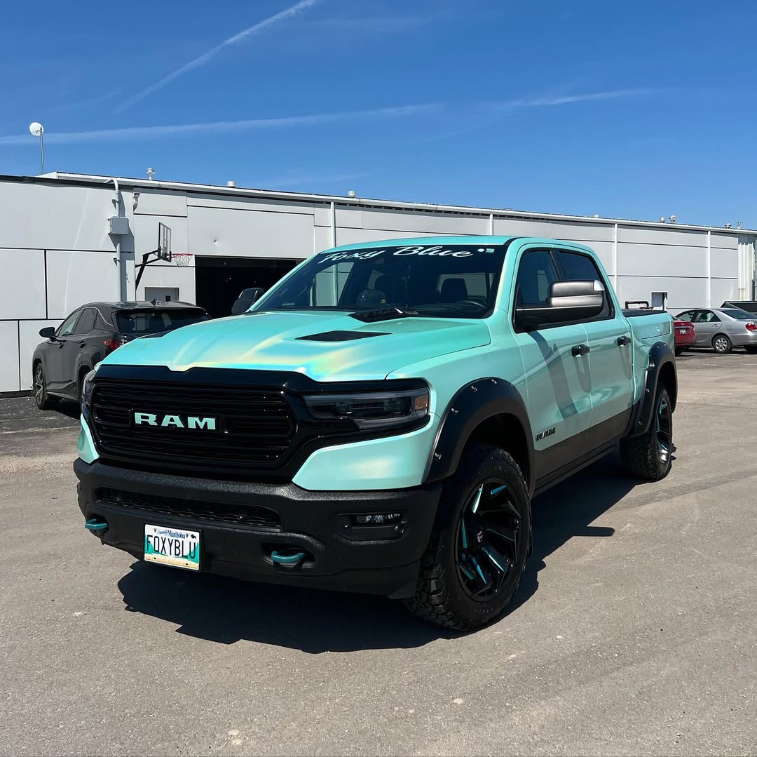   Ravoony Plus Glossy Laser Tiffany Car Vinyl Wrap review cfejaoavsv