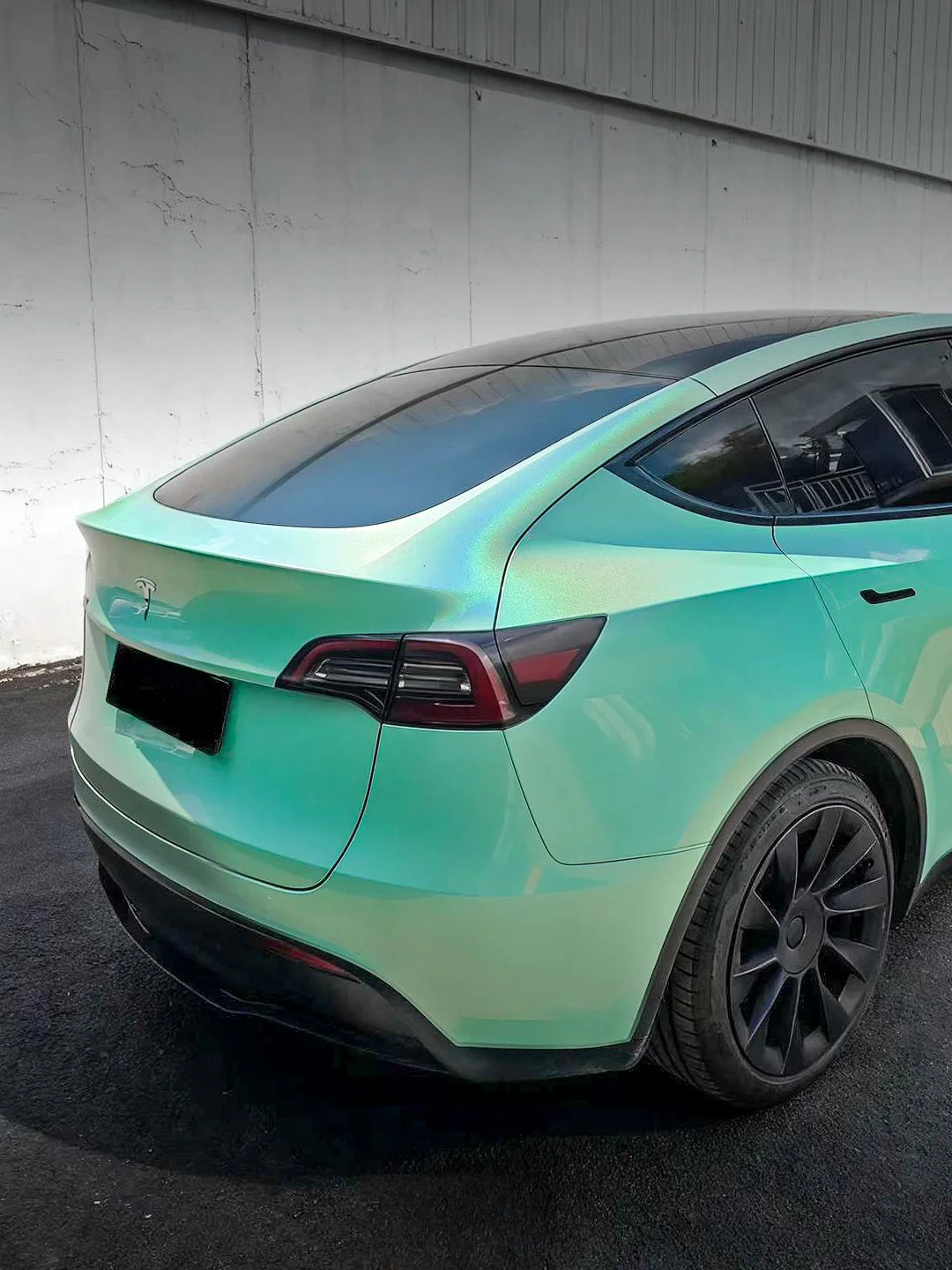   Ravoony Plus Glossy Laser Tiffany Car Vinyl Wrap review Emily R 02