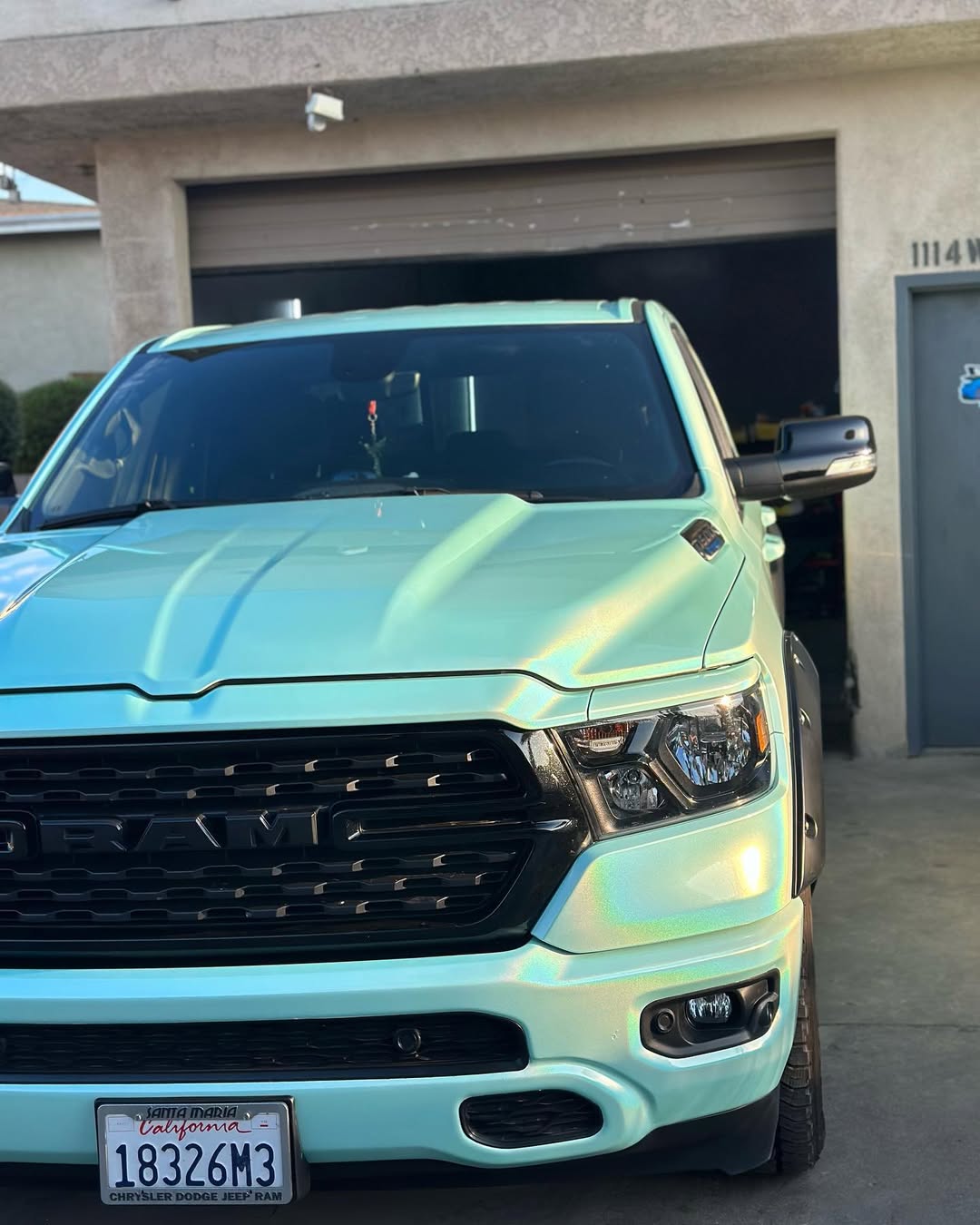   Ravoony Plus Glossy Laser Tiffany Car Vinyl Wrap review Samantha K 04