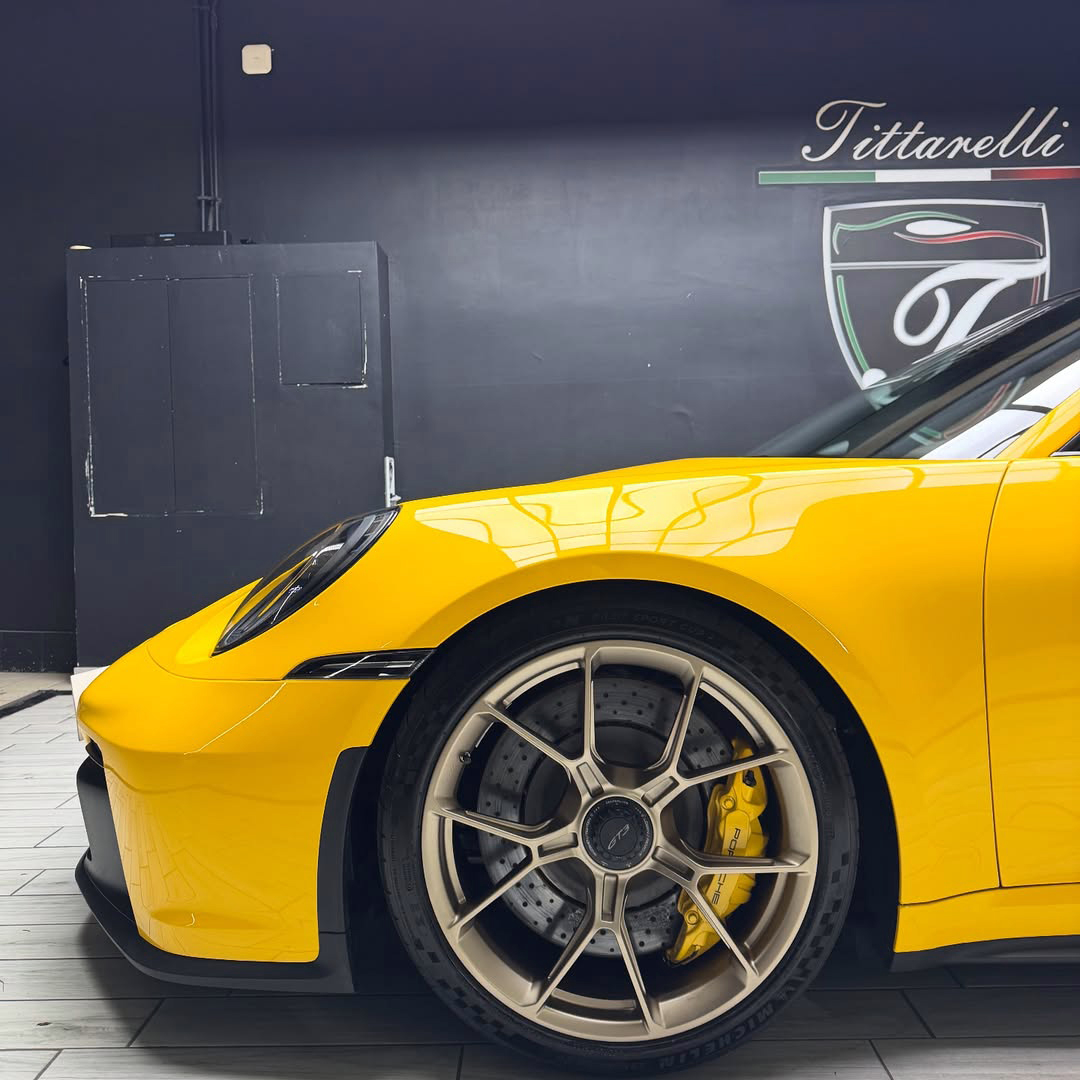 Ravoony Pro TPU Glossy Signal Yellow PPF Film review 4