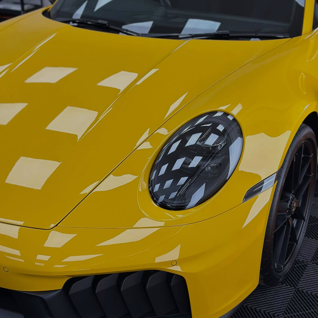 Ravoony Pro TPU Glossy Signal Yellow PPF Film review 4