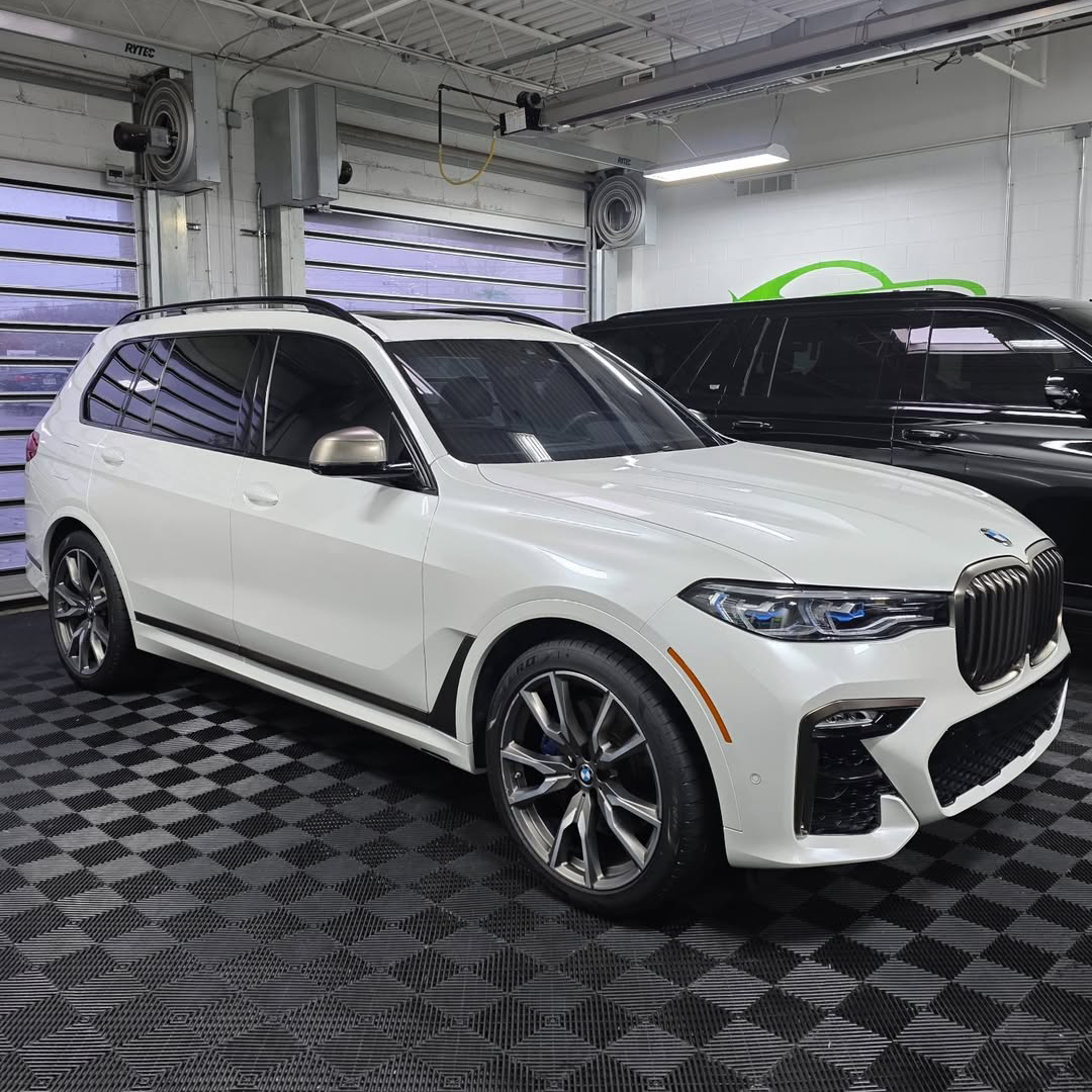 Ravoony Pro TPU Glossy Metallic Pearl White PPF Film review Mike Installe 03