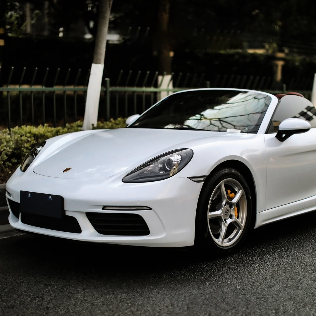 Ravoony Pro TPU Glossy Metallic Pearl White PPF Film review Brittany W 04