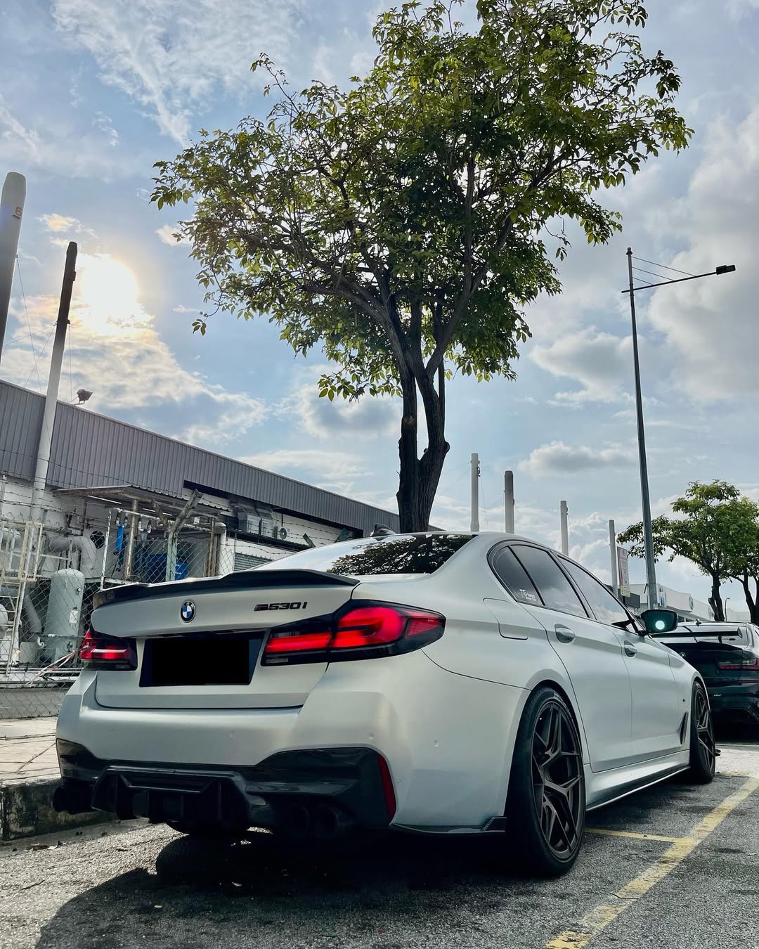 Ravoony Plus Ultra-Matte Gold Blue Car Vinyl Wrap review 3