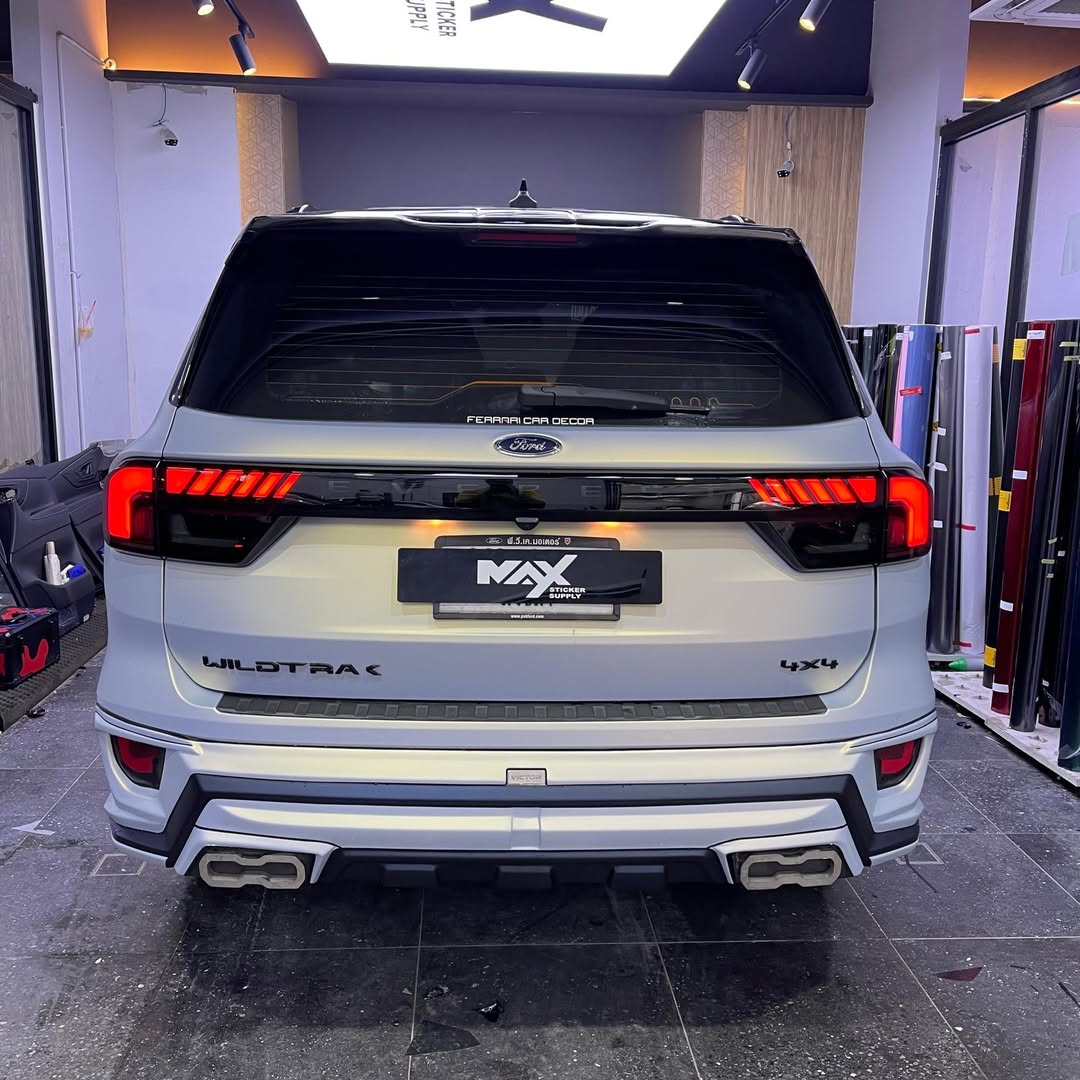 Ravoony Plus PET Ultra-Matte Gold Blue Car Vinyl Wrap review Kevin L 01