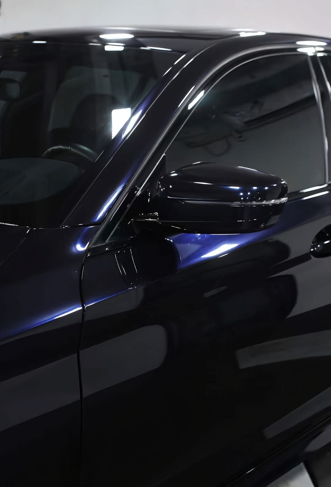 Ravoony Plus Glossy Metallic Spar Black Blue Vinyl Wrap review Danielle Mdvz 01