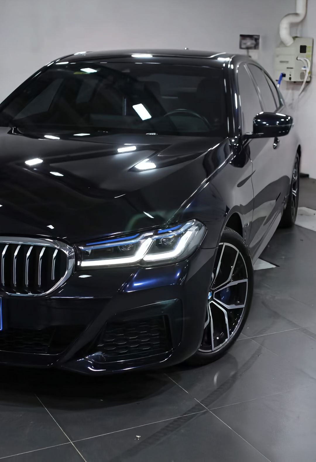 Ravoony Plus Glossy Metallic Spar Black Blue Vinyl Wrap review Danielle Mdvz 00