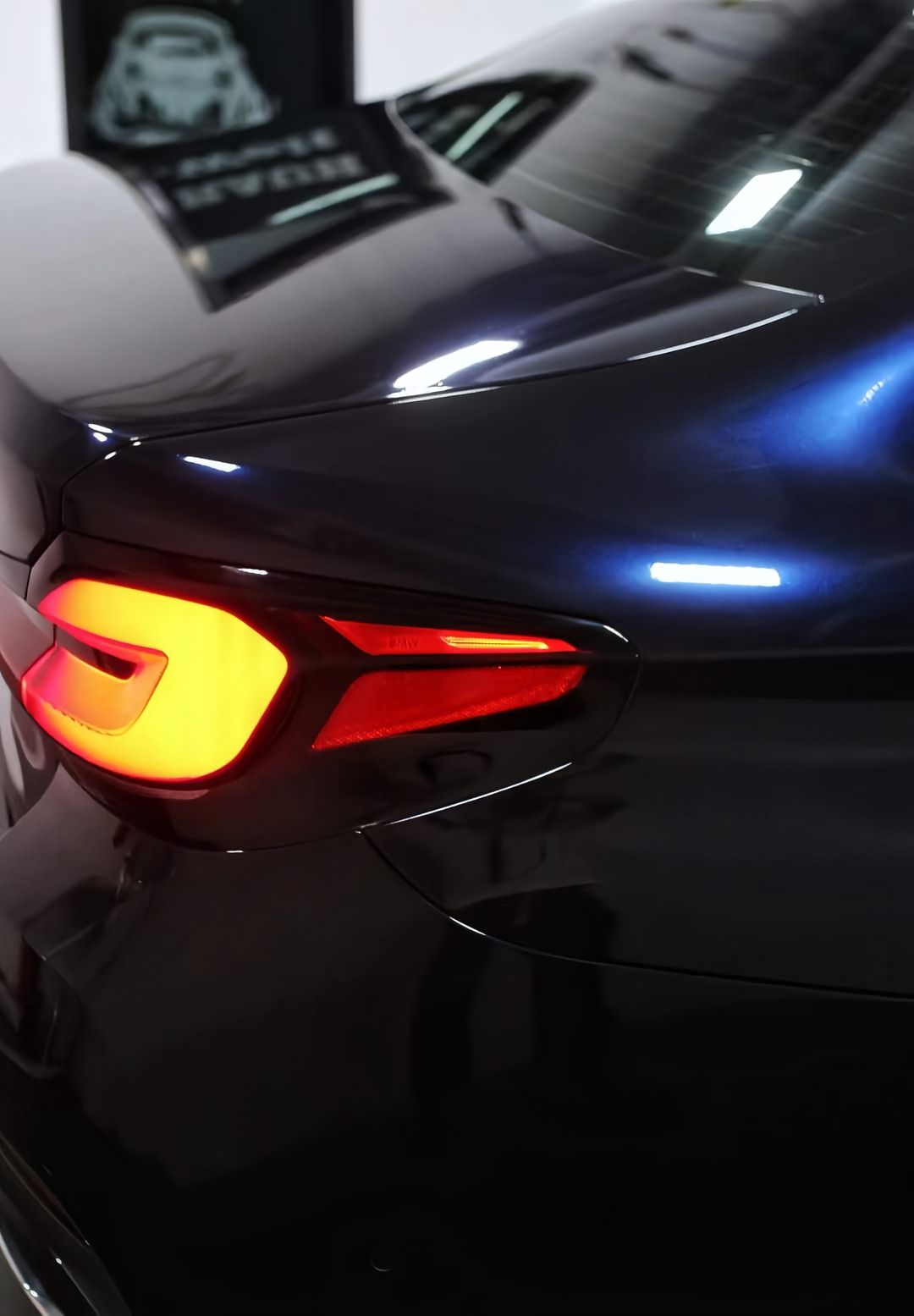 Ravoony Plus Glossy Metallic Spar Black Blue Vinyl Wrap review Danielle Mdvz 06