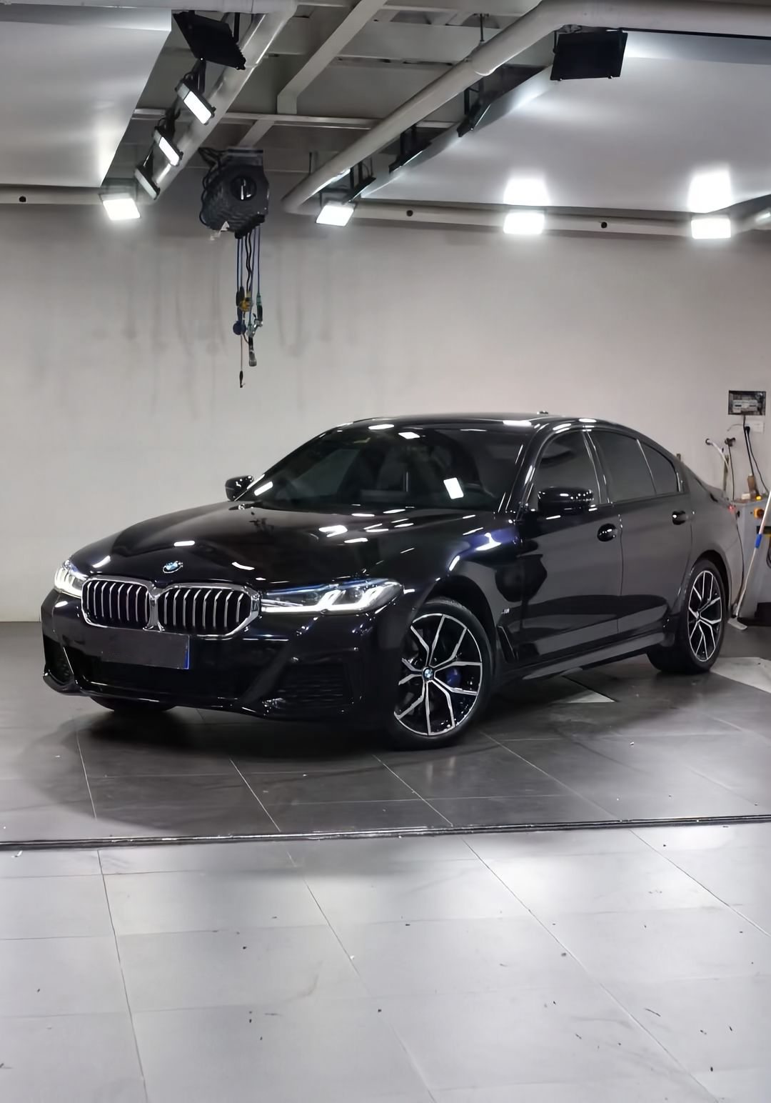 Ravoony Plus Glossy Metallic Spar Black Blue Vinyl Wrap review Danielle Mdvz 07