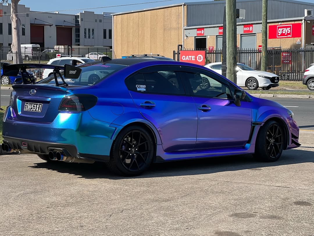 Ravoony Plus PET Purple And Blue Chameleon Car Wrap review Emily R 00