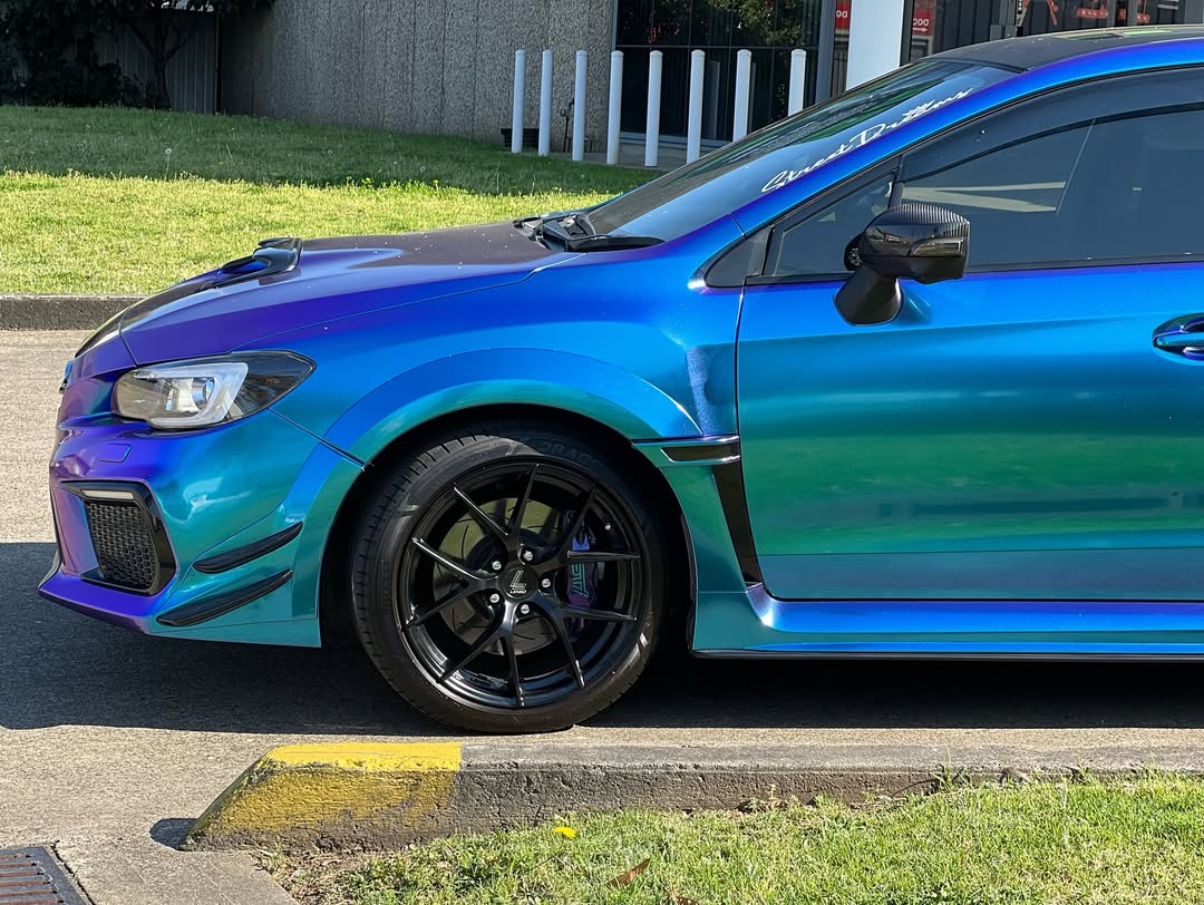 Ravoony Plus PET Purple And Blue Chameleon Car Wrap review Emily R 04