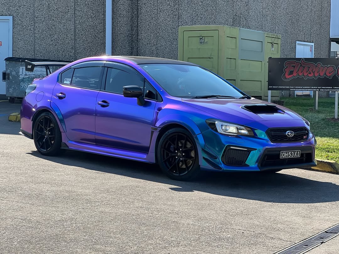 Ravoony Plus PET Purple And Blue Chameleon Car Wrap review Emily R 01