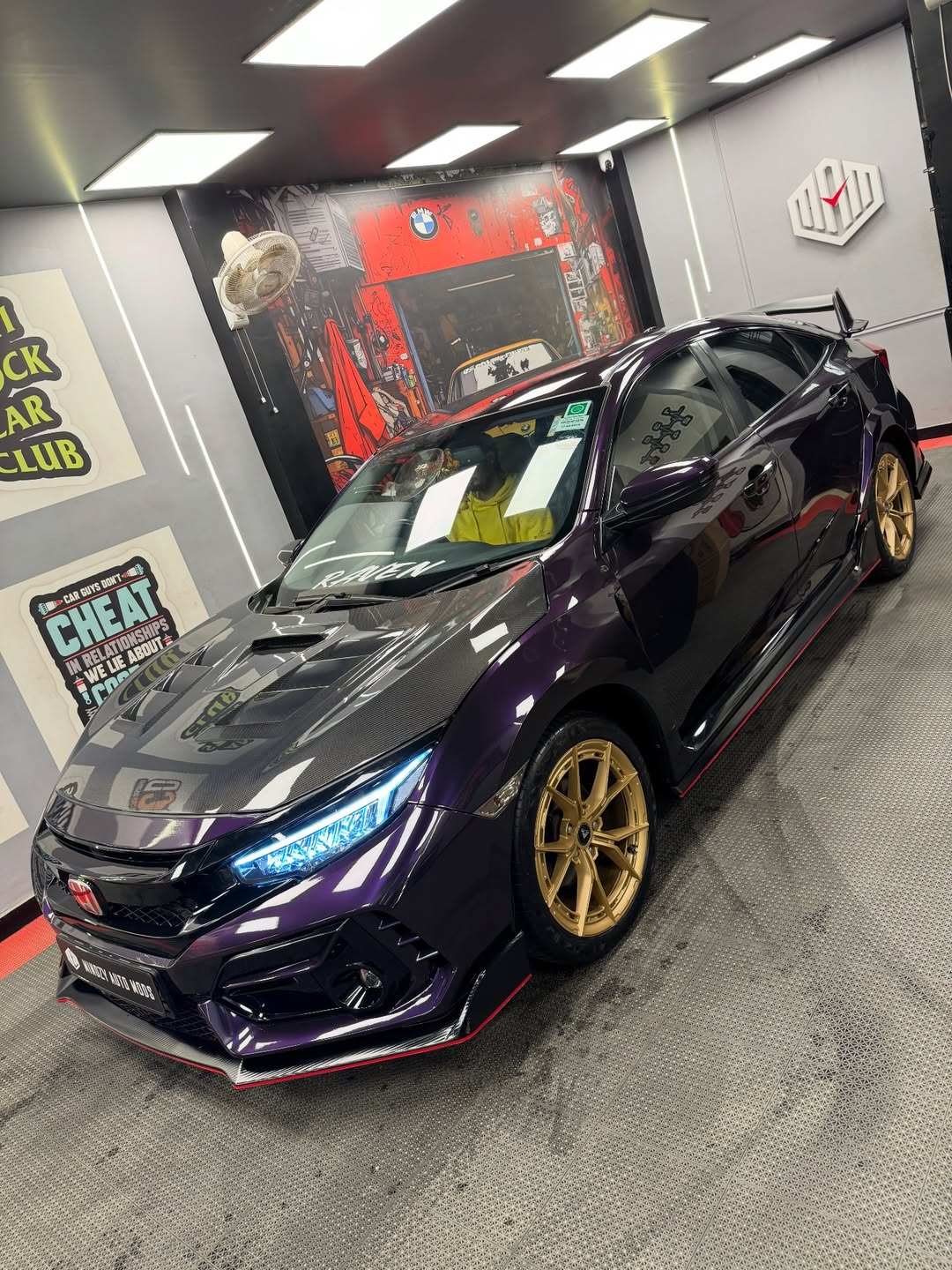 Ravoony Pro TPU Gloss Ghost Midnight Purple PPF Film review 1