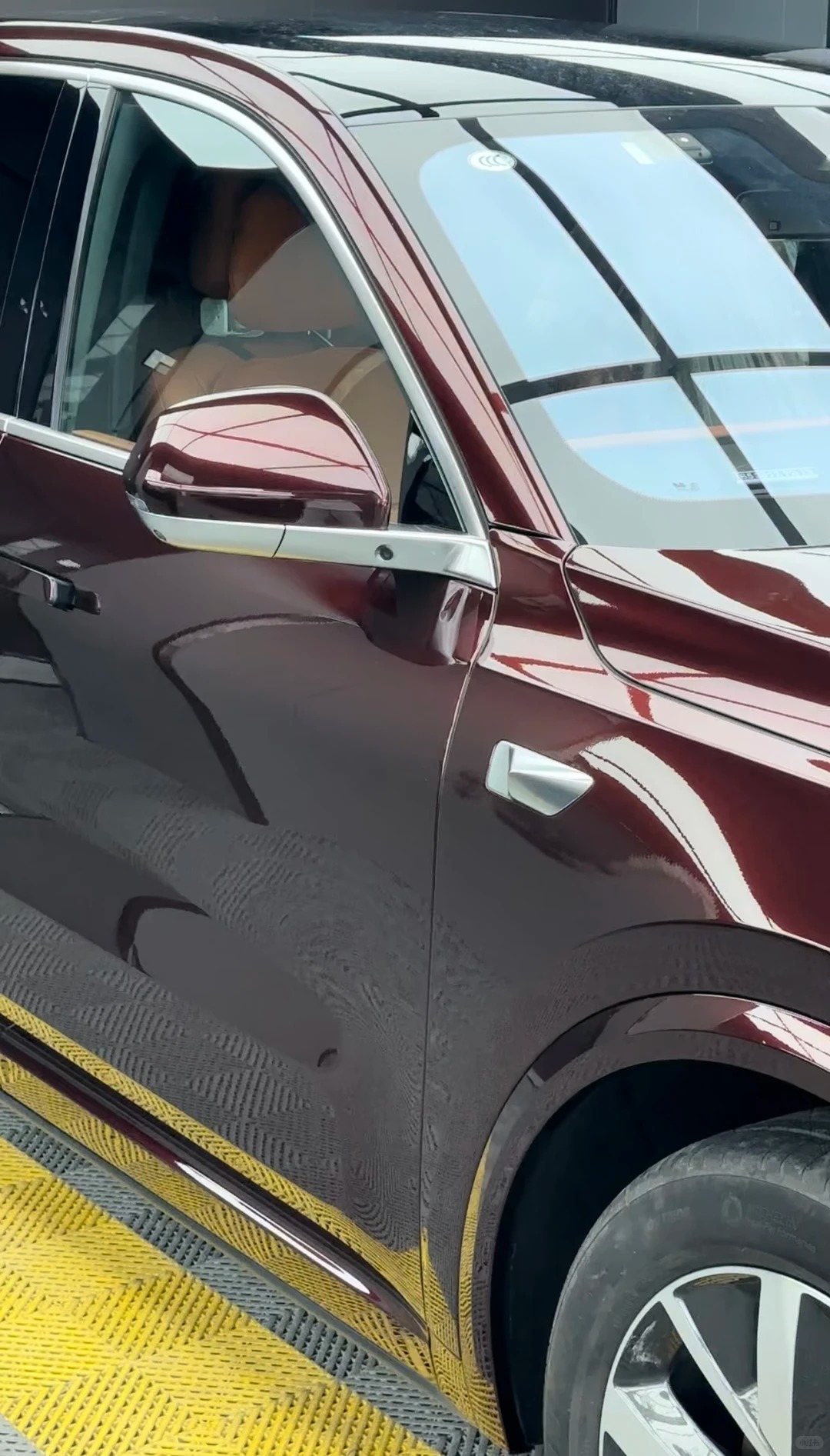 Ravoony Pro TPU Gloss Black Rose PPF Film review rosie xie 02