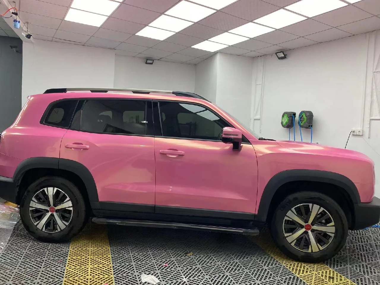 Ravoony Plus Gloss Diamond Gold Pink Vinyl Wrap review rosiexie 01