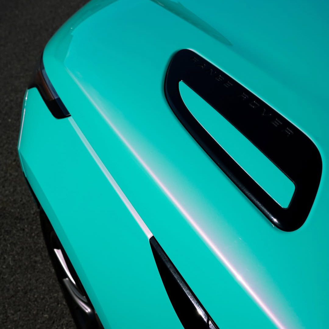 Ravoony Plus PET Glossy Metallic Tiffany Blue Car Vinyl Wrap review Thaddeus Cromwell 05