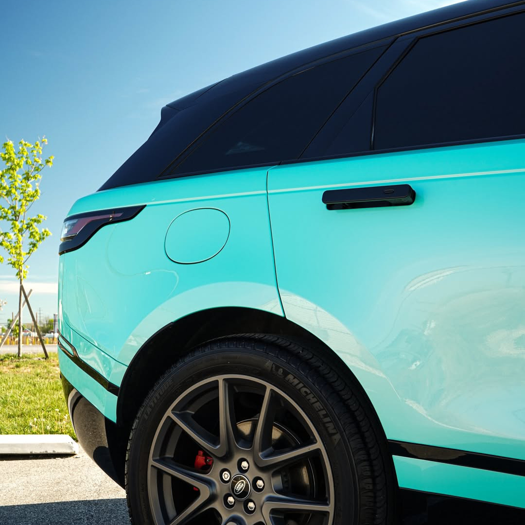 Ravoony Plus PET Glossy Metallic Tiffany Blue Car Vinyl Wrap review Thaddeus Cromwell 02