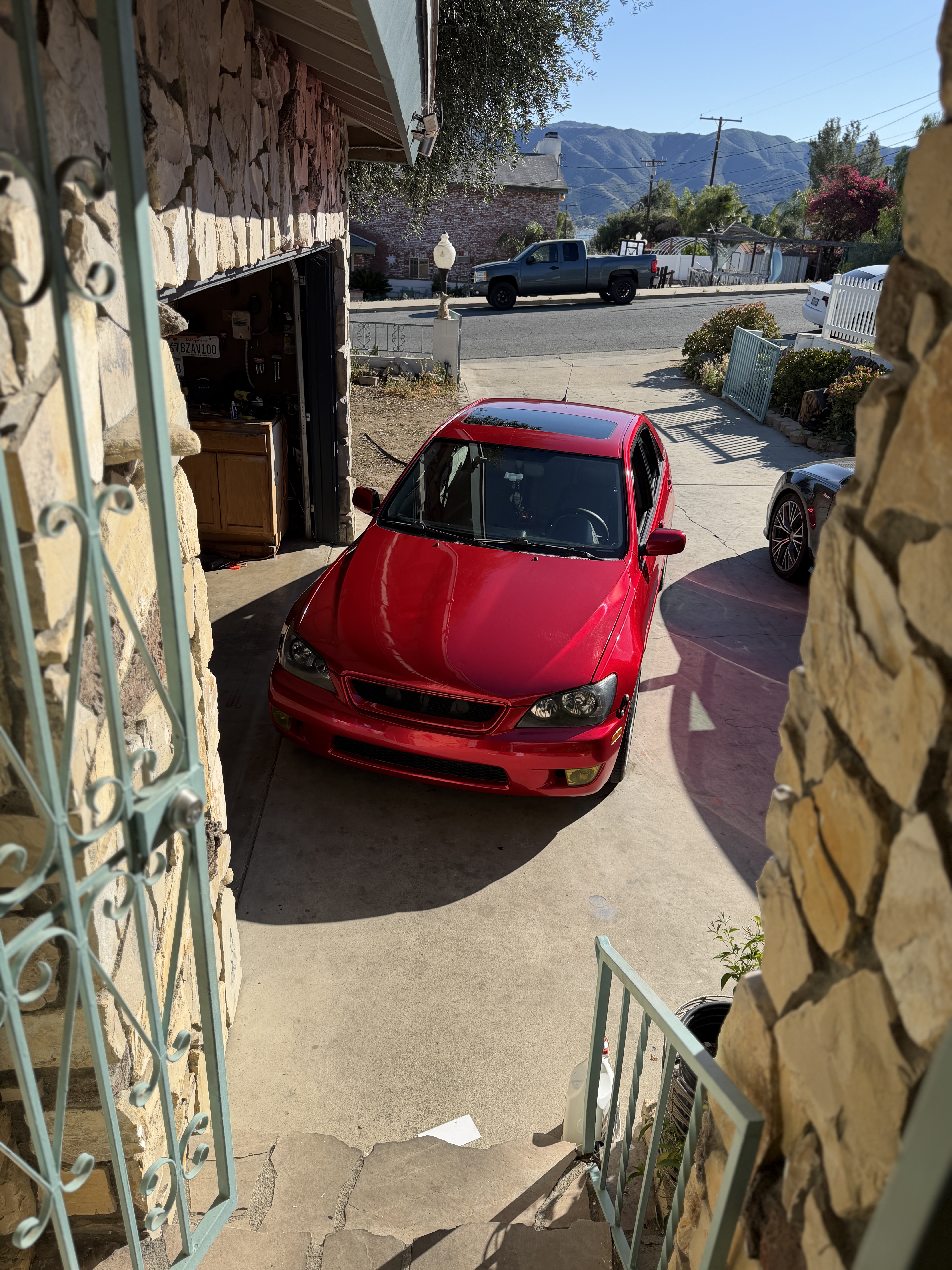 Ravoony Plus Gloss Metallic Vampire Red Vinyl Car Wrap review Jonathan Begley 03