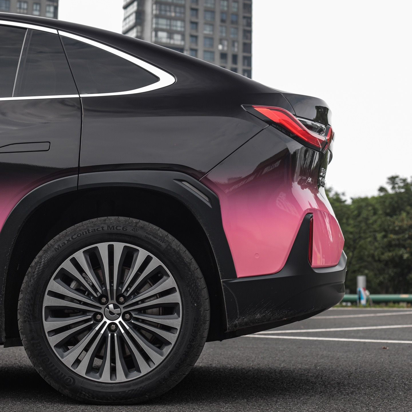 Ravoony Plus Customized Black To Pink Gradient Vinyl Wrap review 6