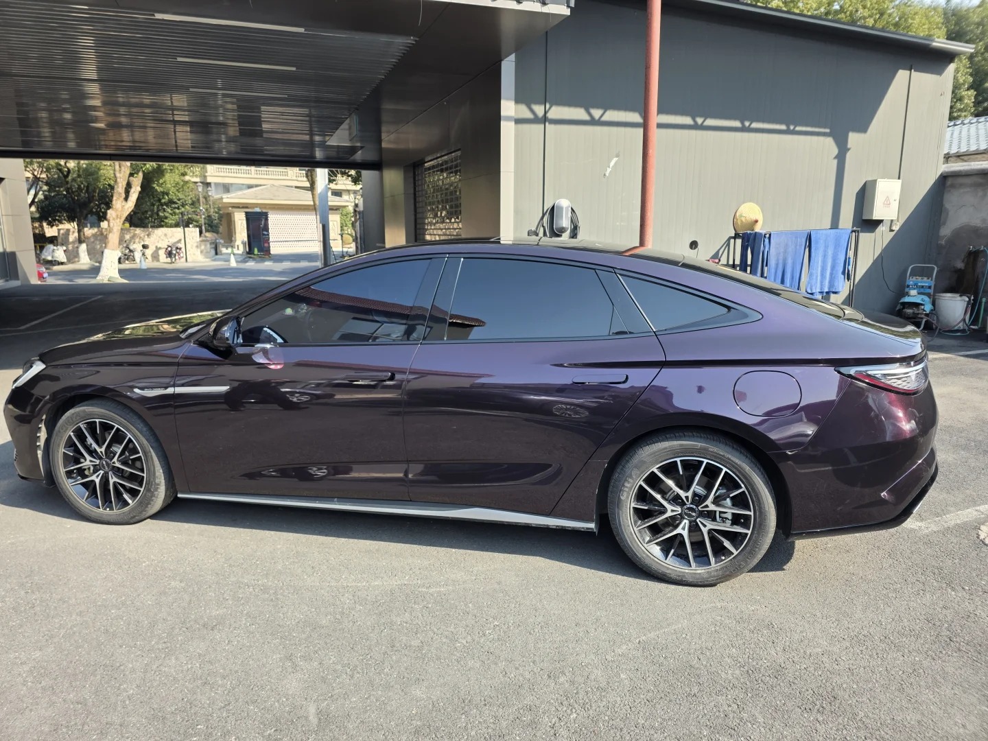Ravoony Plus Gloss Metallic Gentian Purple Car Wrap review 2