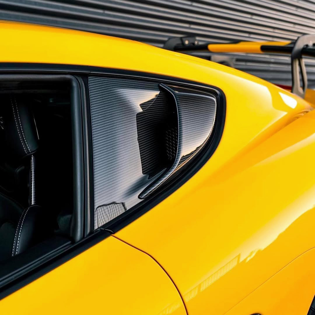 Ravoony Pro TPU Glossy Sunflower Yellow PPF Film review 3