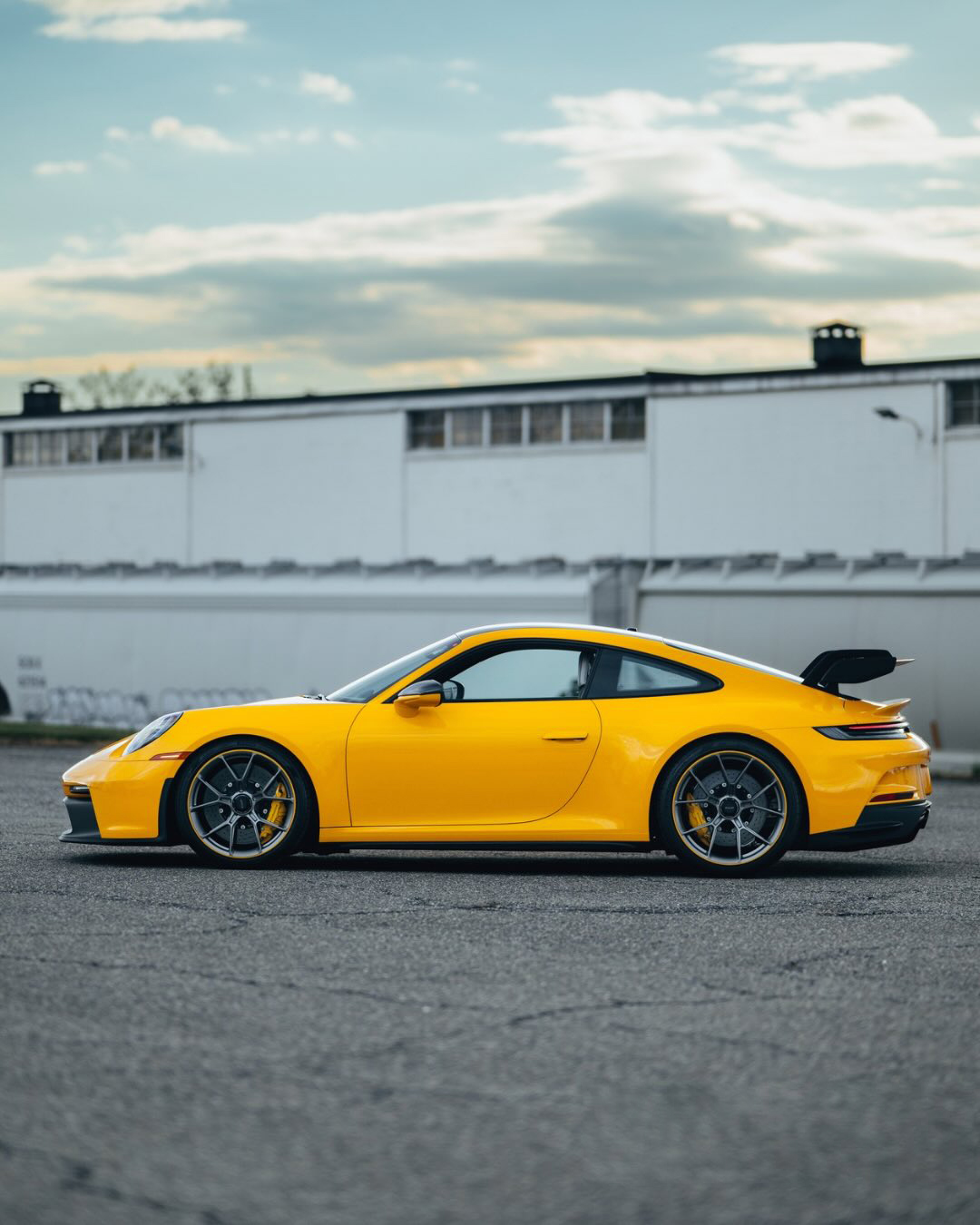 Ravoony Pro TPU Glossy Sunflower Yellow PPF Film review 6