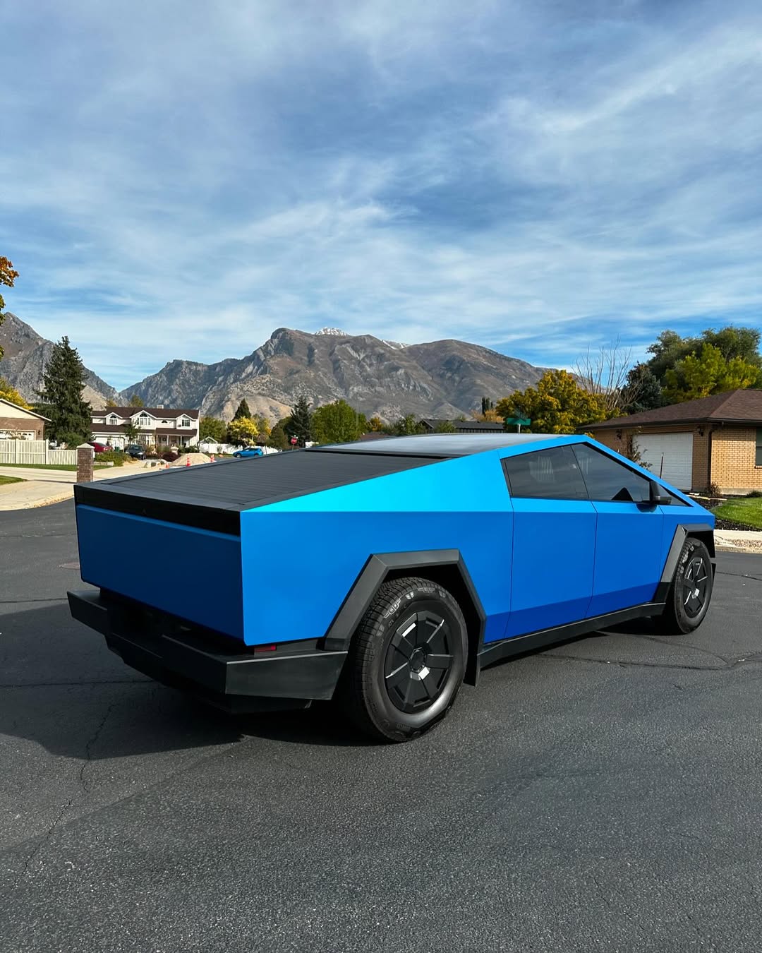 Ravoony Plus PET Satin Blue Vinyl Car Wrap review Romeo Santiago 03