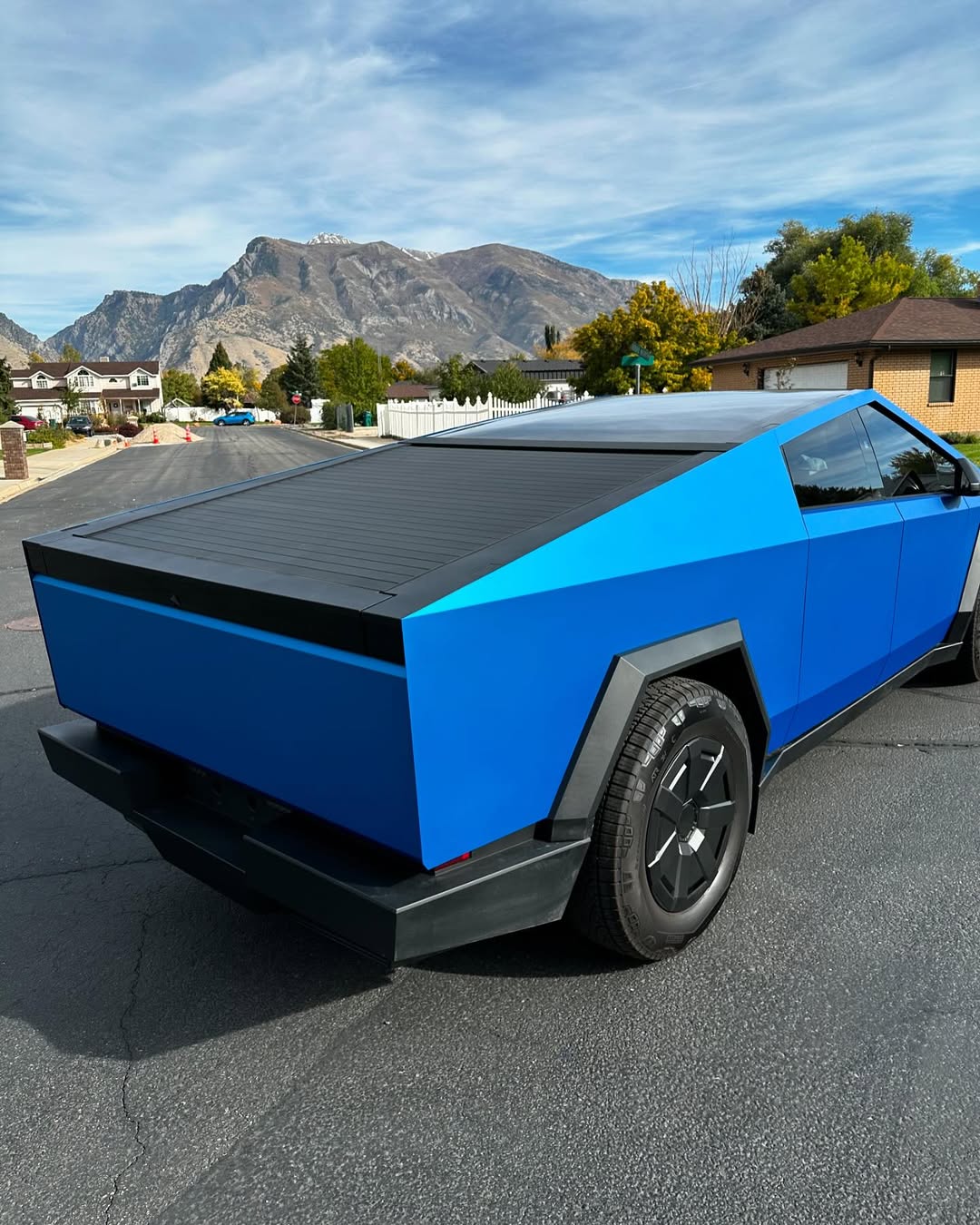 Ravoony Plus PET Satin Blue Vinyl Car Wrap review Romeo Santiago 02