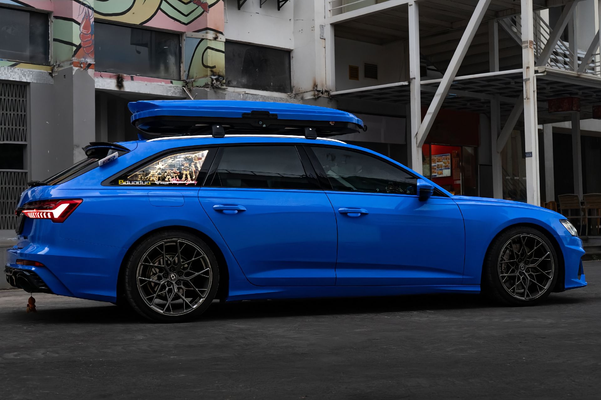 Ravoony Plus PET Gloss Shark Blue Vinyl Wrap review 3