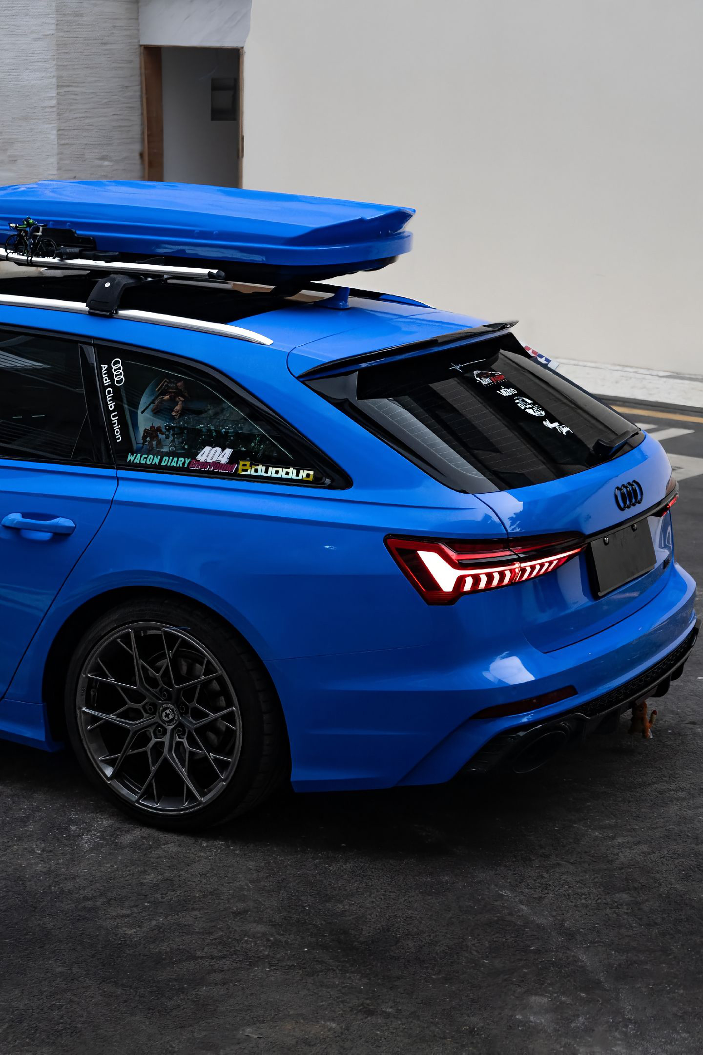 Ravoony Plus PET Gloss Shark Blue Vinyl Wrap review 5