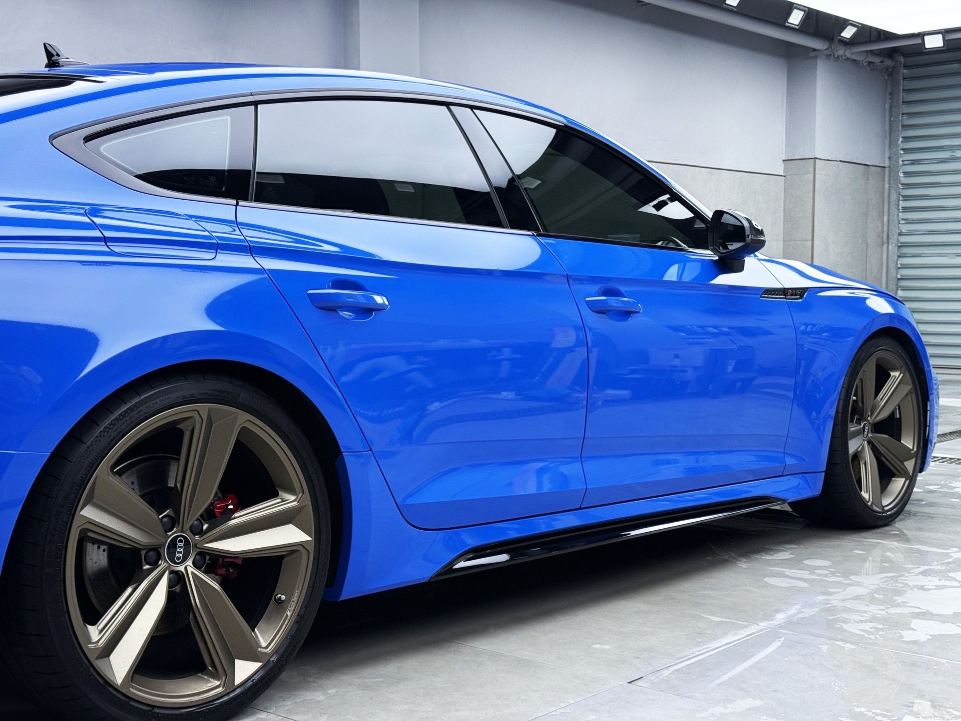 Ravoony Plus PET Gloss Shark Blue Vinyl Wrap review 0