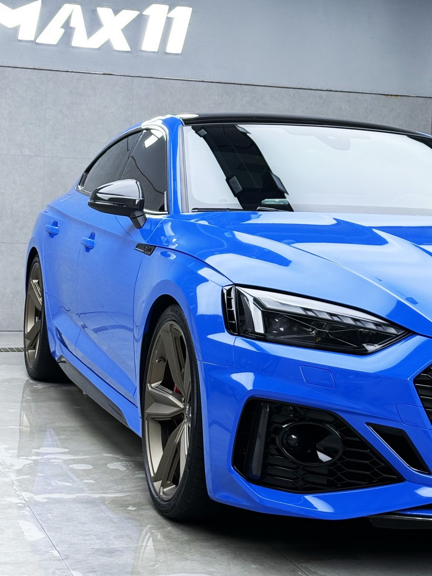 Ravoony Plus PET Gloss Shark Blue Vinyl Wrap review 2