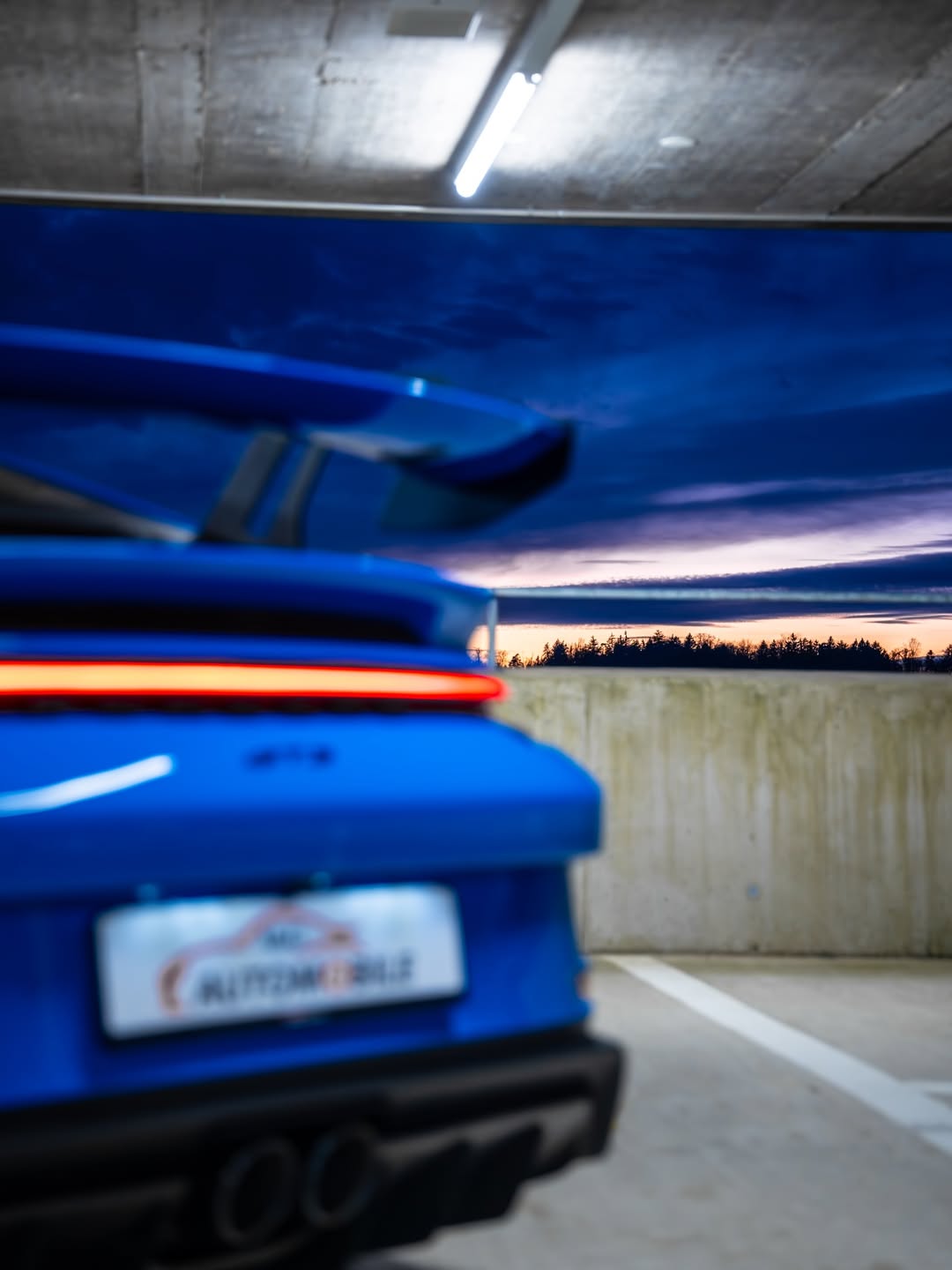 Ravoony Plus PET Gloss Shark Blue Vinyl Wrap review 0