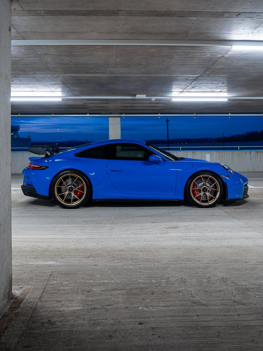 Ravoony Plus PET Gloss Shark Blue Vinyl Wrap review 1