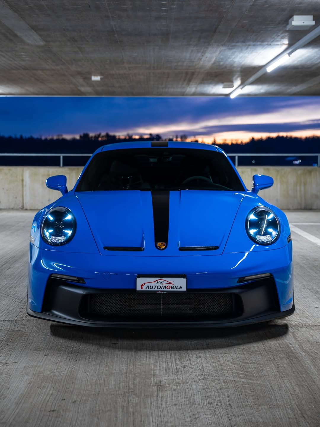 Ravoony Plus PET Gloss Shark Blue Vinyl Wrap review 3