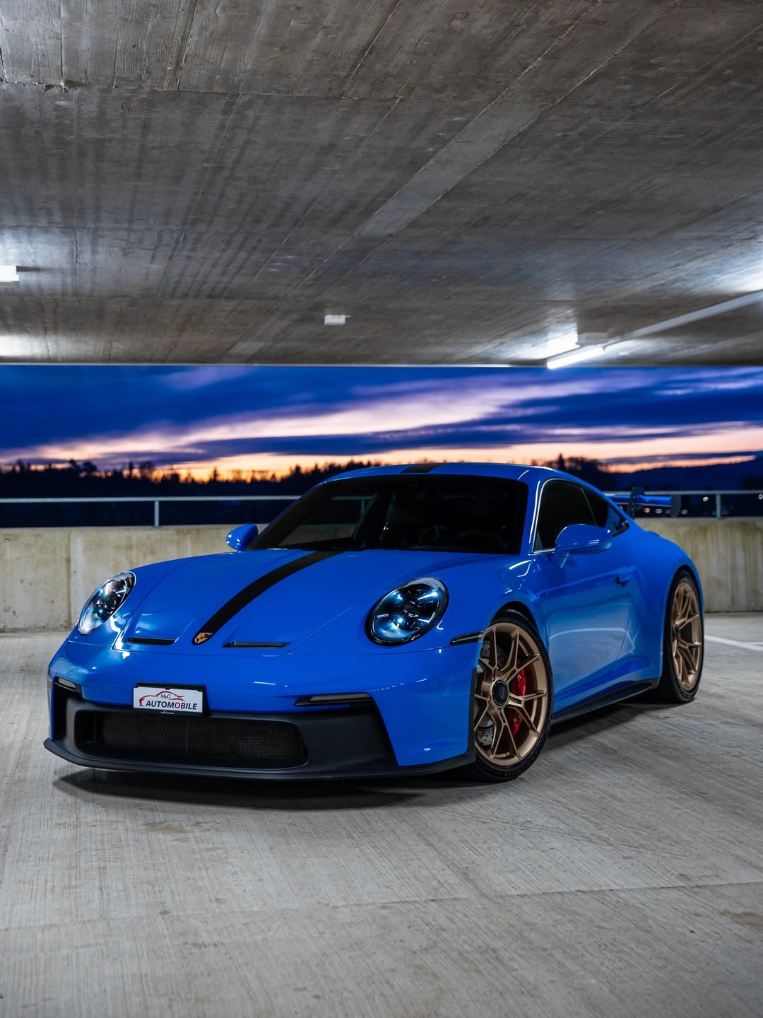 Ravoony Plus PET Gloss Shark Blue Vinyl Wrap review 4