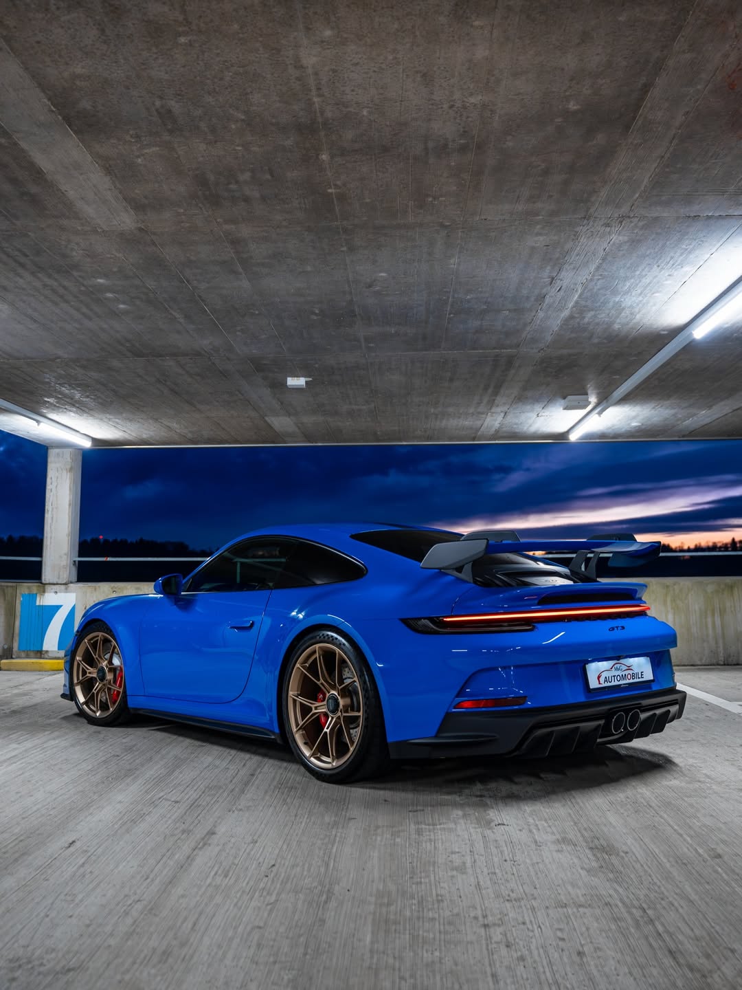 Ravoony Plus PET Gloss Shark Blue Vinyl Wrap review 6