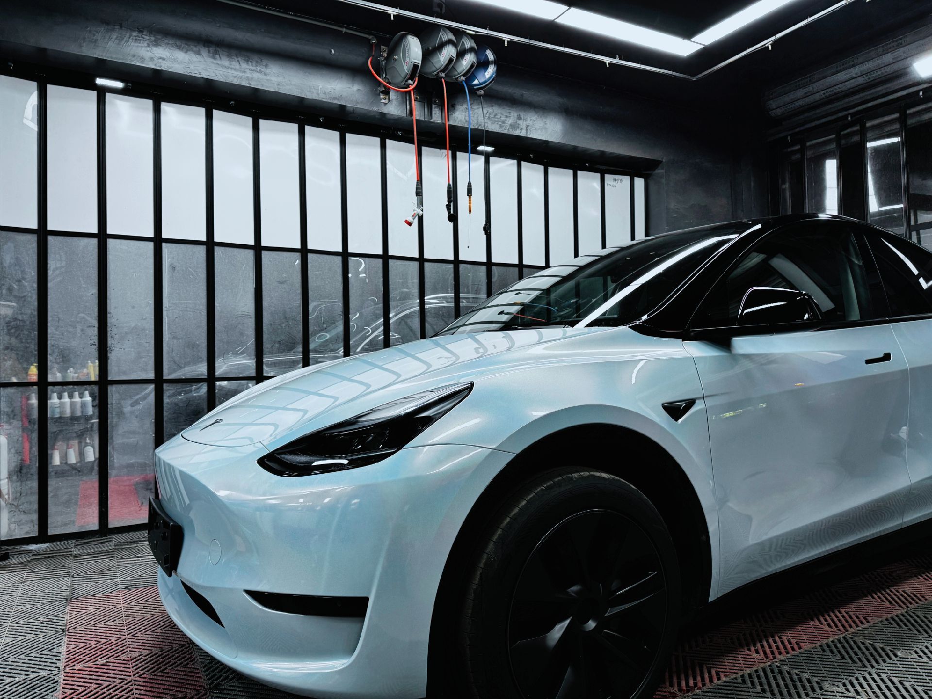 Ravoony Plus PET Glossy Laser Ice Blue Car Vinyl Wrap review Malcolm Reeves 02