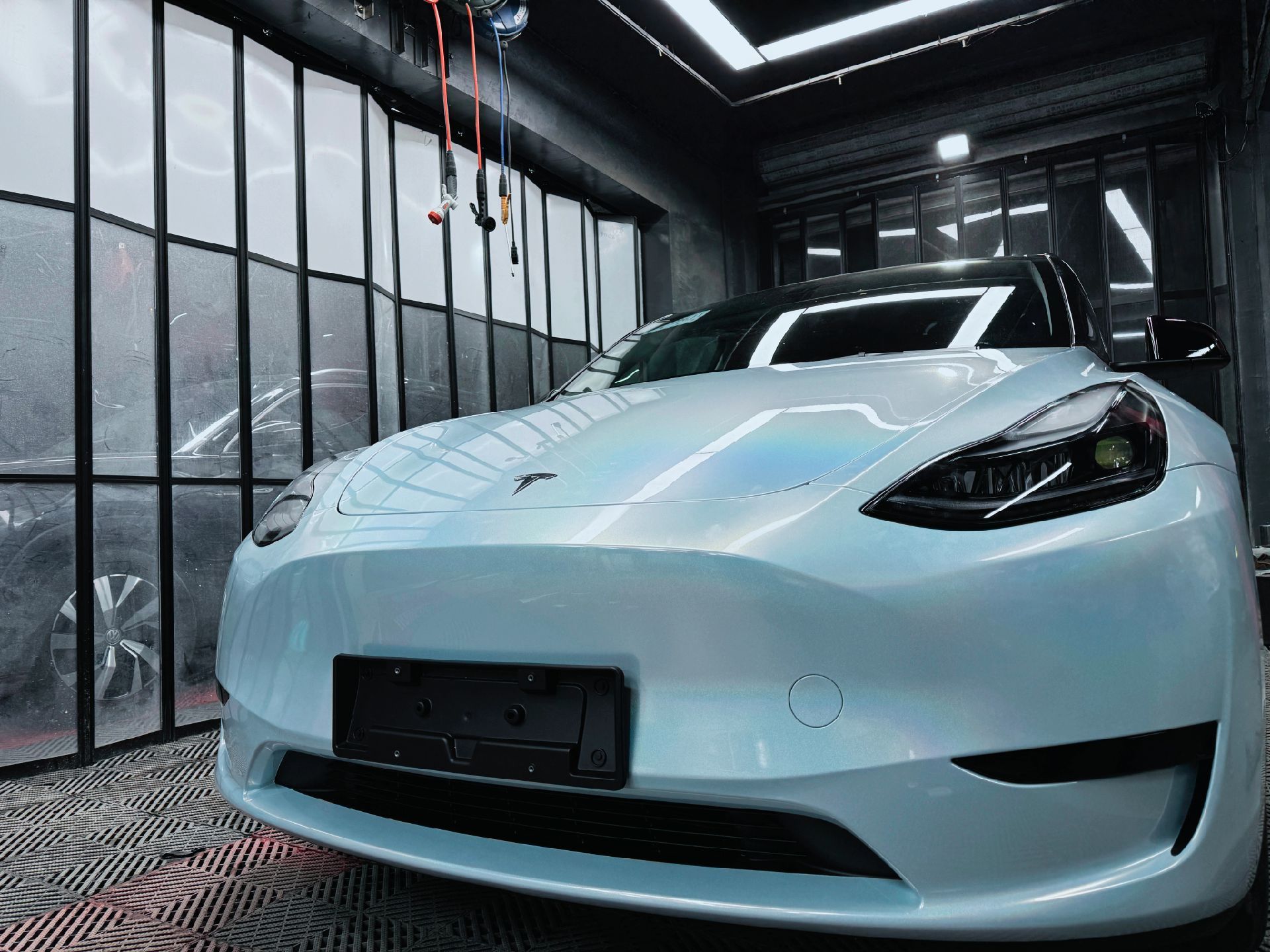 Ravoony Plus PET Glossy Laser Ice Blue Car Vinyl Wrap review Malcolm Reeves 03