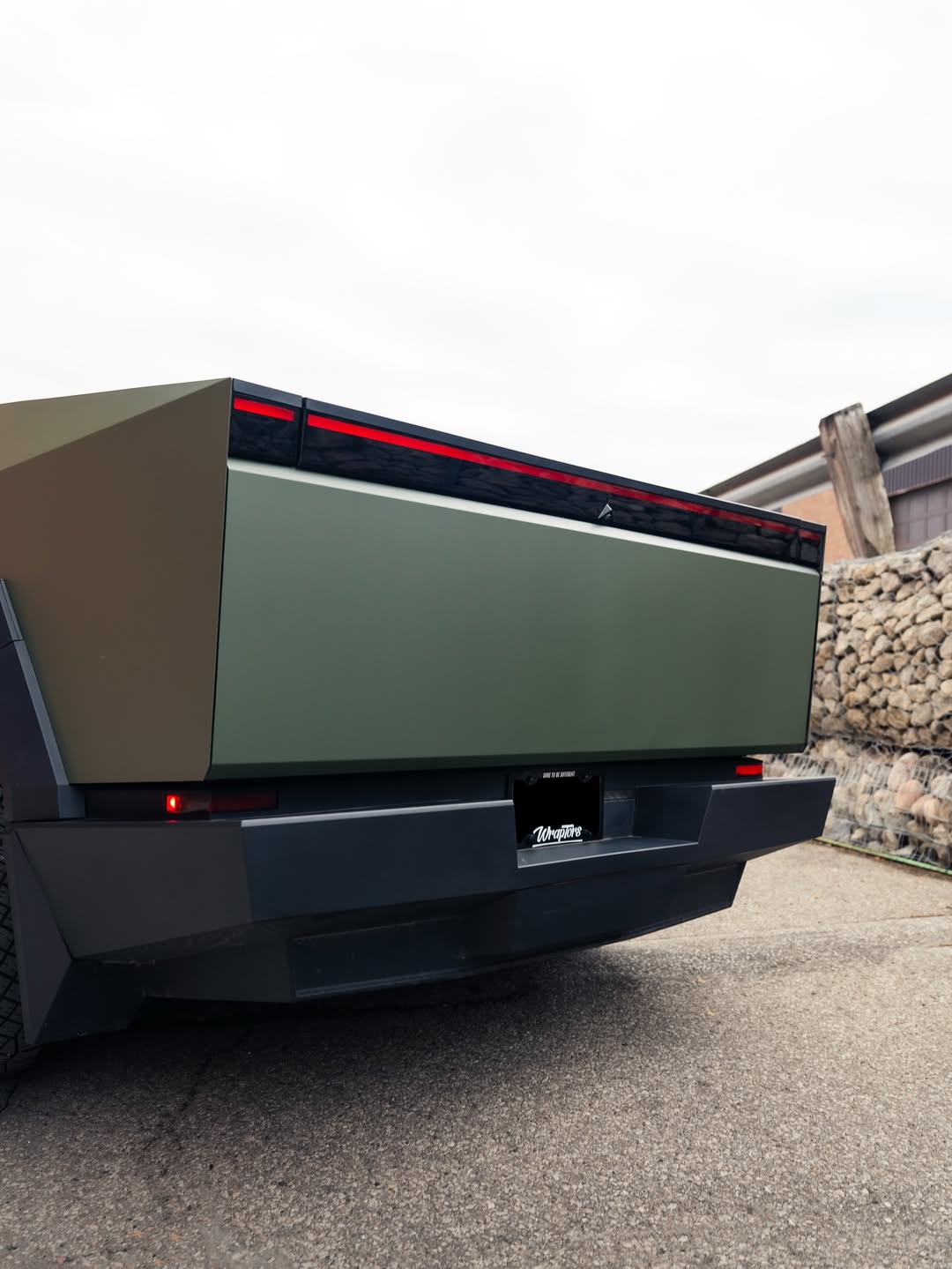 Ravoony Plus PET Matte Army Green Wrap review 4