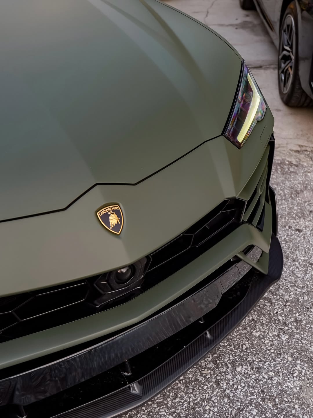 Ravoony Pro TPU Satin Army Green Color PPF Film review 3