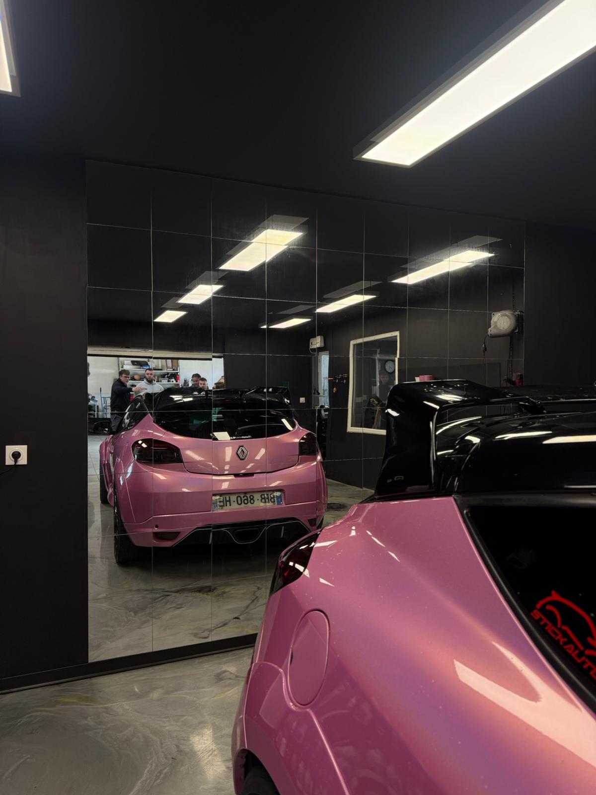 Ravoony Plus PET Glossy Laser Pink Car Vinyl Wrap review Lucas 01