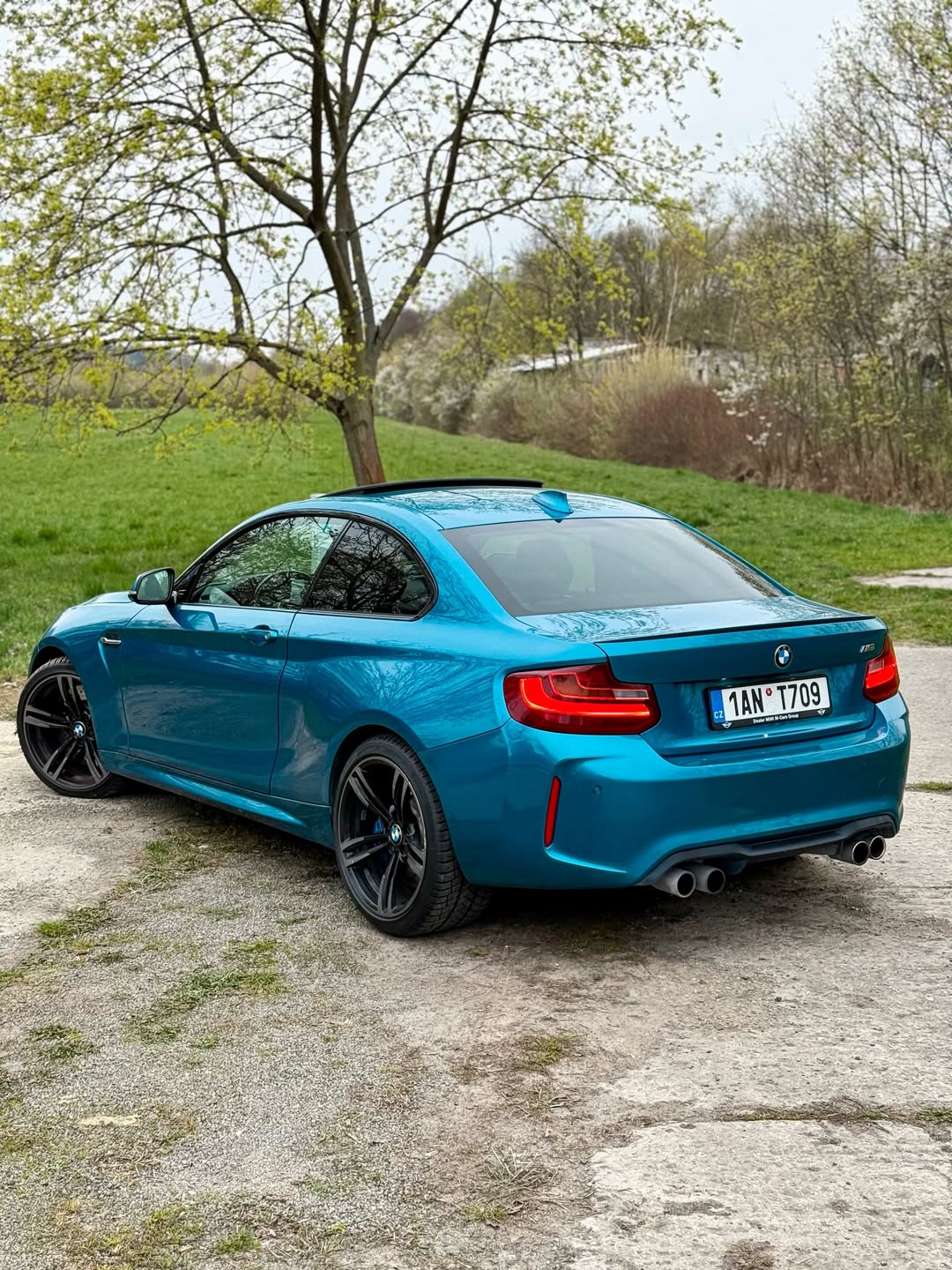 Ravoony Plus PET Glossy Long Beach Blue Car Vinyl Wrap review 3