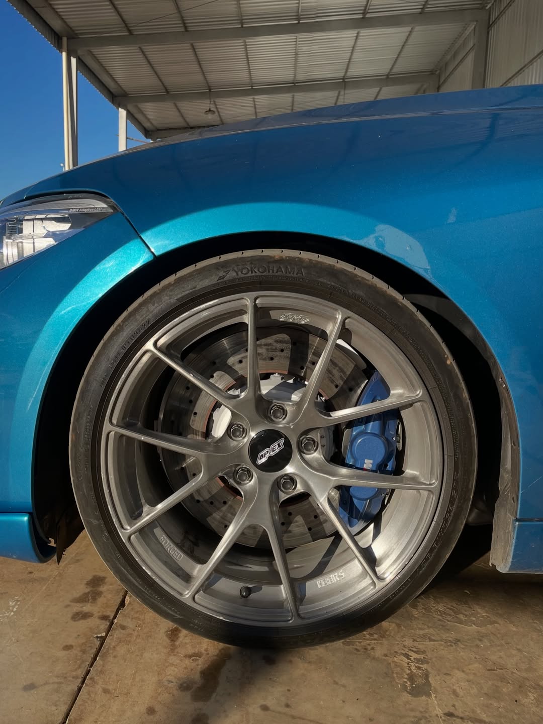Ravoony Plus PET Glossy Long Beach Blue Car Vinyl Wrap review Shaun Peterson 01