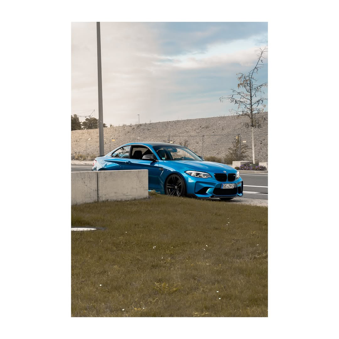 Ravoony Pro TPU Glossy Long Beach Blue PPF Film review Jasmine Reyes 02