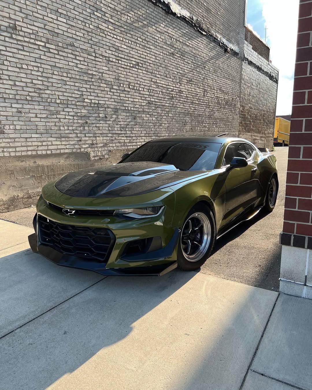 Ravoony Plus PET Audi Gloss Army Green Vinyl Car Wrap review 3