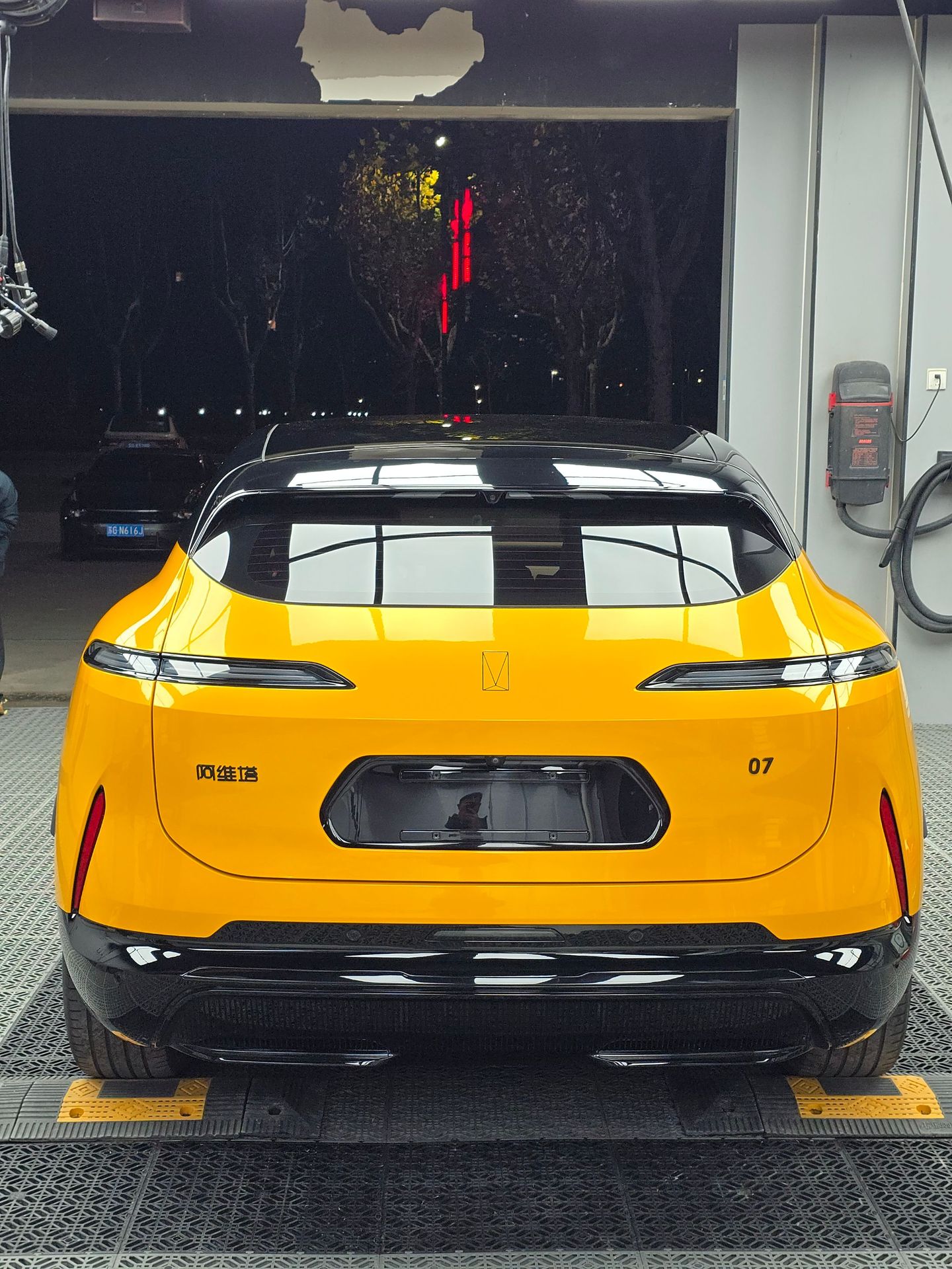 Ravoony Plus Glossy Metallic Yellow Car Wrap review 3