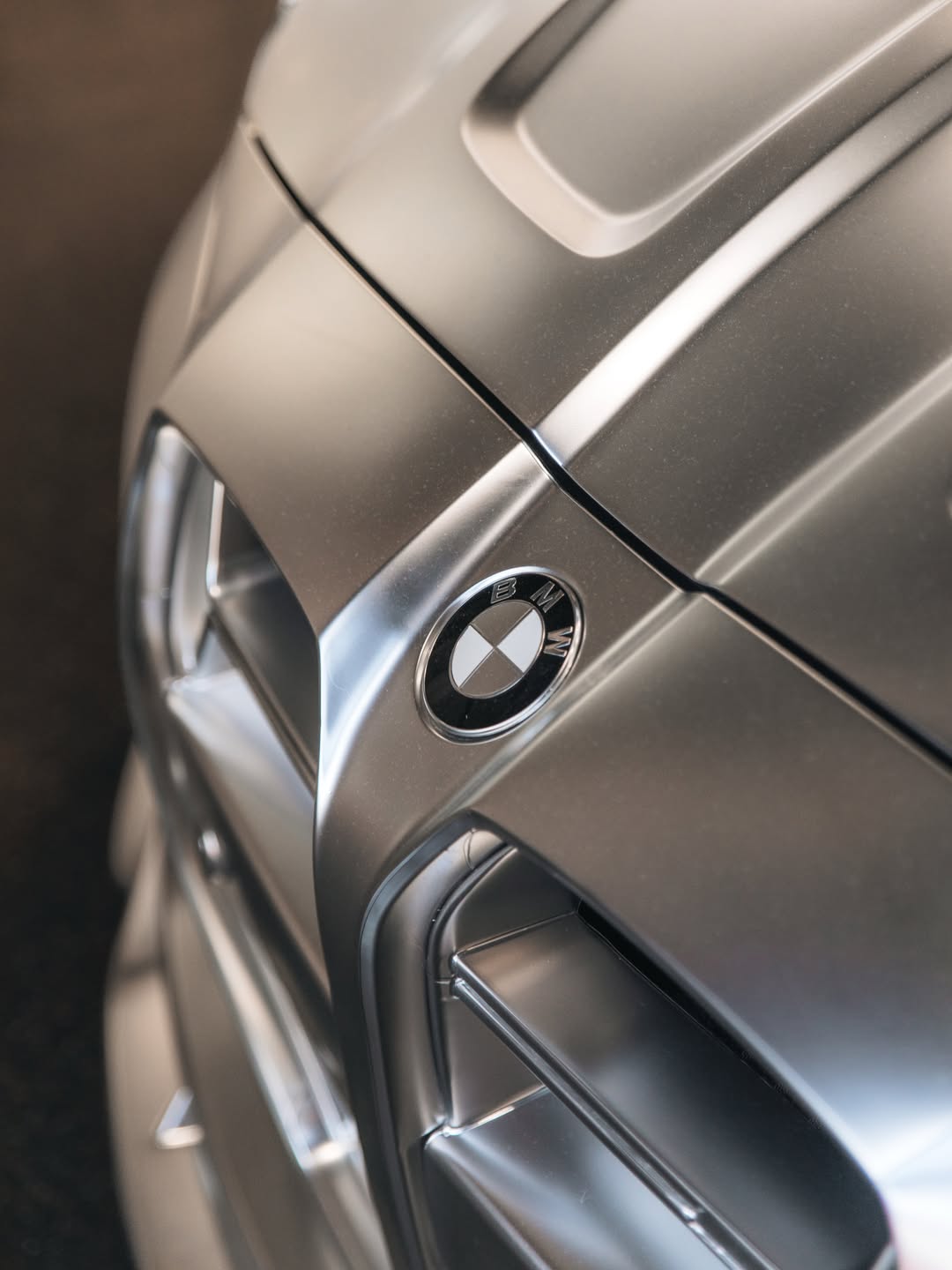 Ravoony Plus Matte Chrome Alexander Silver Metallic Vinyl Wrap review 1